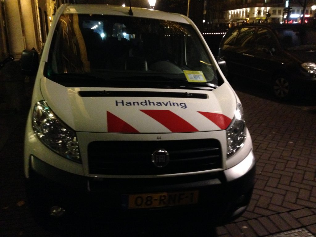 handhaving, amsterdam, stadstoezicht, controleur