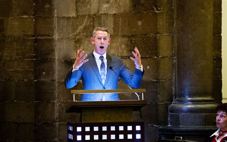 Onno Hoes, burgemeester Maastricht